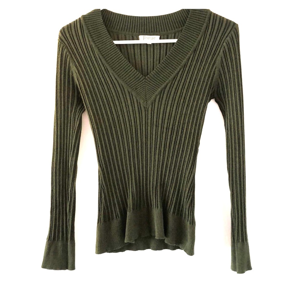 Long sleeve sweater shirt